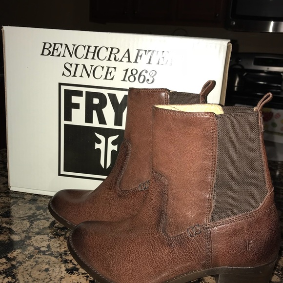 Frye boots - Picture 1 of 3